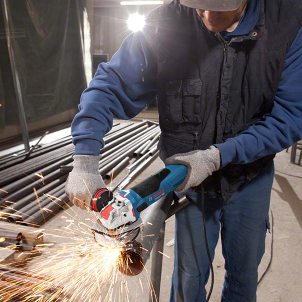 D0508AF60A161D28D8E1C1DB94CC39267F087F093D4555CD35DA10F3D1F906DC